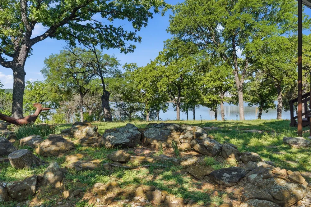 1069 Kennon Point Palo Pinto, TX 76484