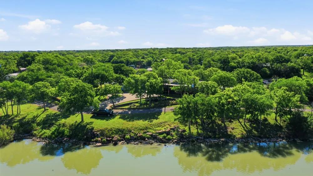 1069 Kennon Point Palo Pinto, TX 76484
