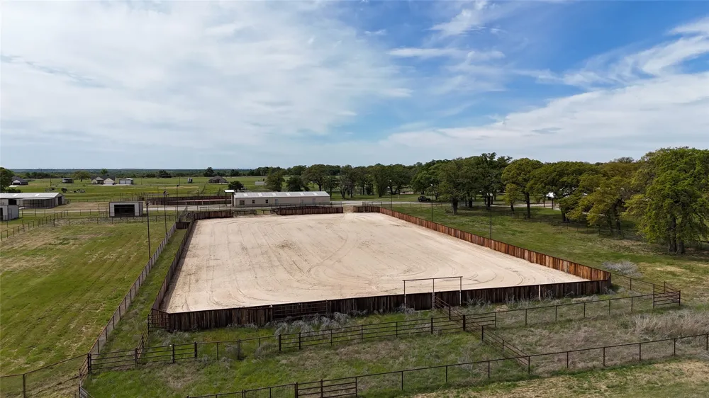 990 Doss Road Millsap, TX 76066