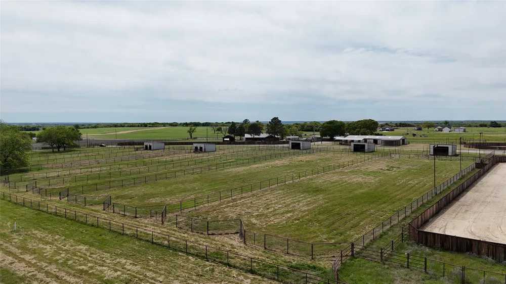 990 Doss Road Millsap, TX 76066