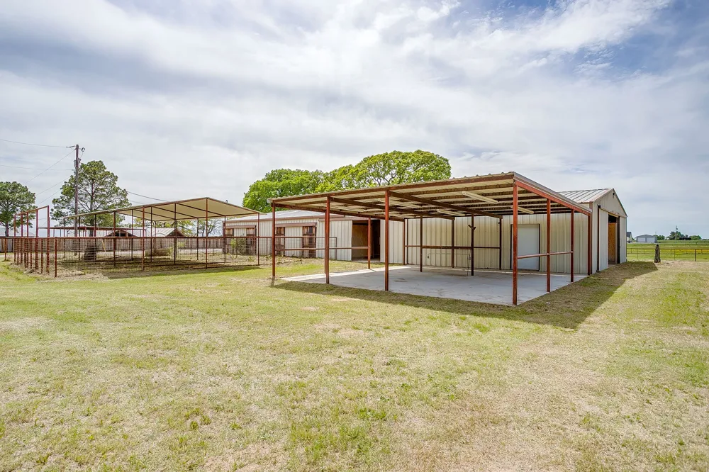 990 Doss Road Millsap, TX 76066