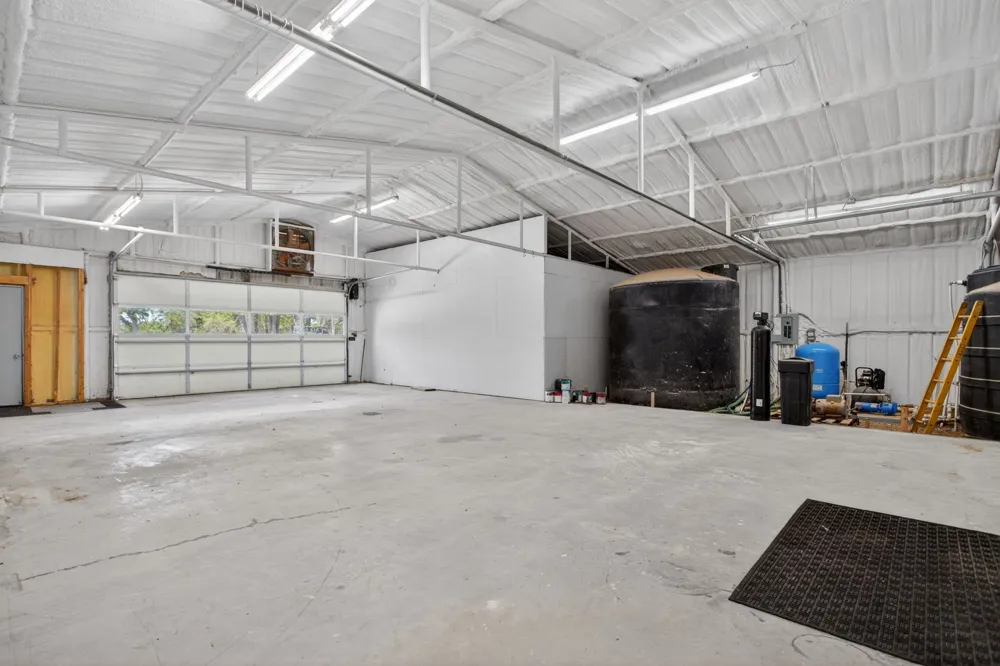 990 Doss Road Millsap, TX 76066