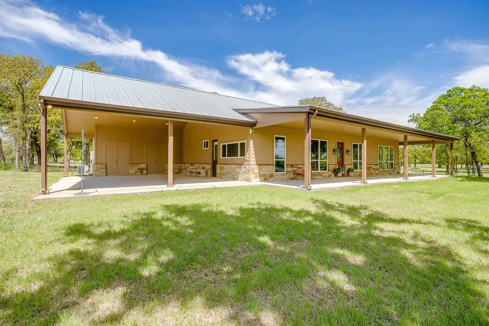 990 Doss Road Millsap, TX 76066