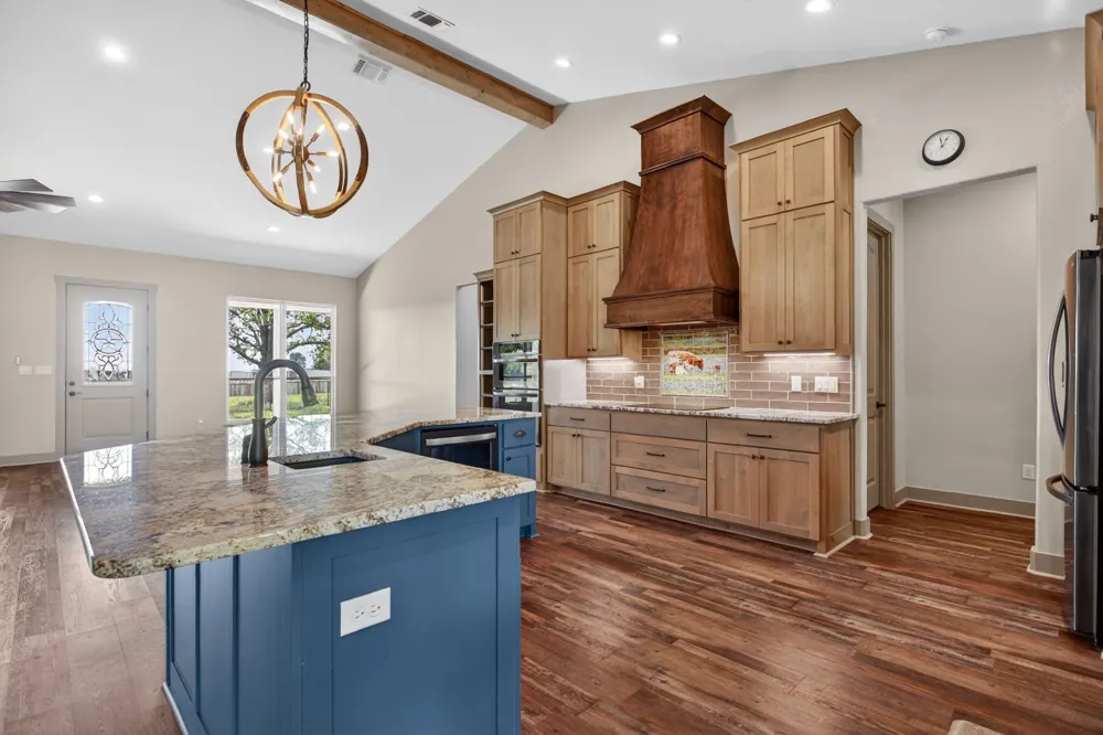990 Doss Road Millsap, TX 76066