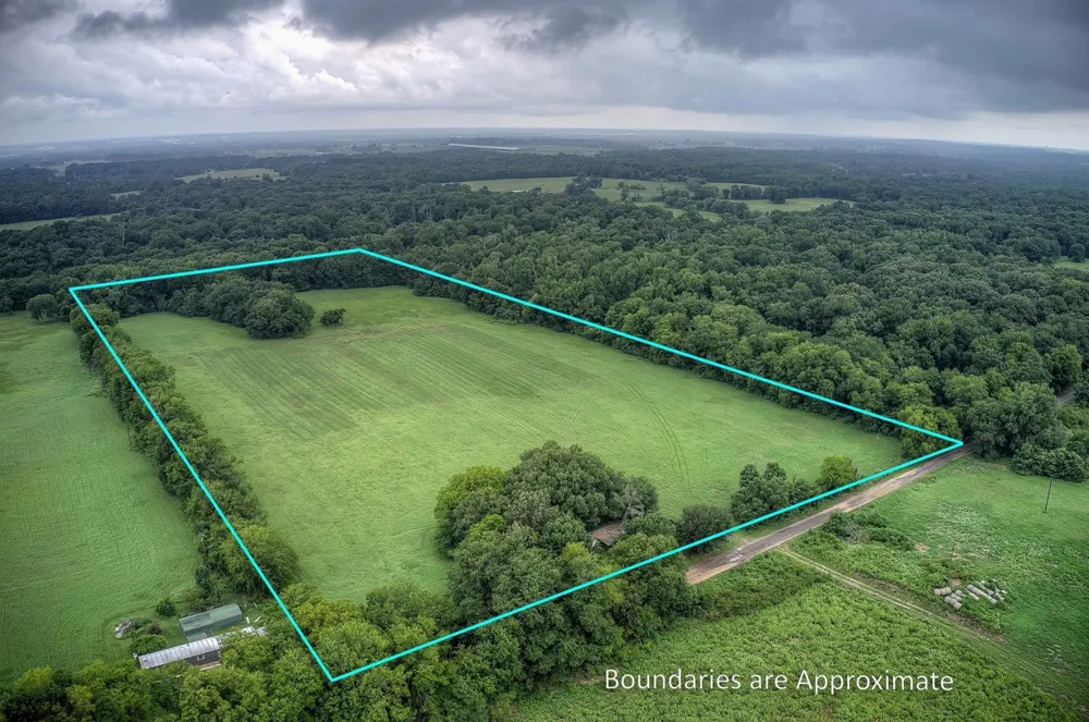 252 County Road 2431 Como, TX 75431