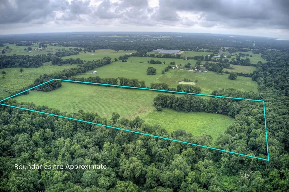 252 County Road 2431 Como, TX 75431