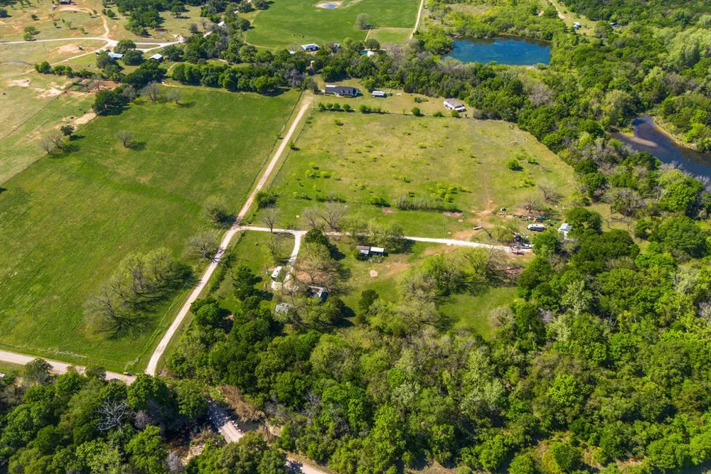 120 County Road 3646 Clifton, TX 76634
