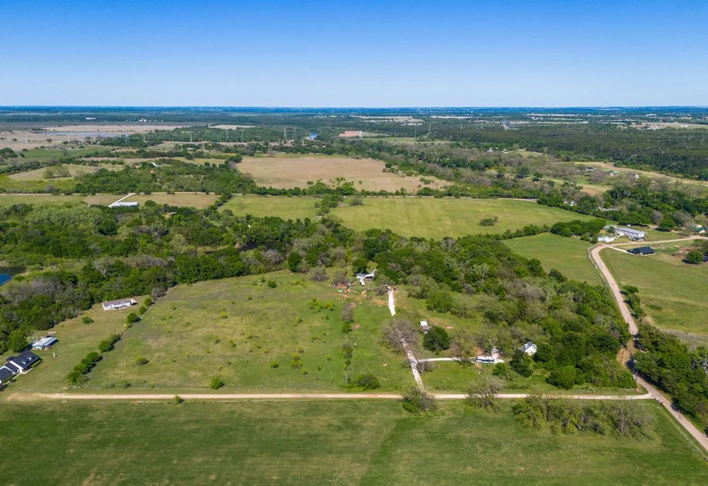 120 County Road 3646 Clifton, TX 76634