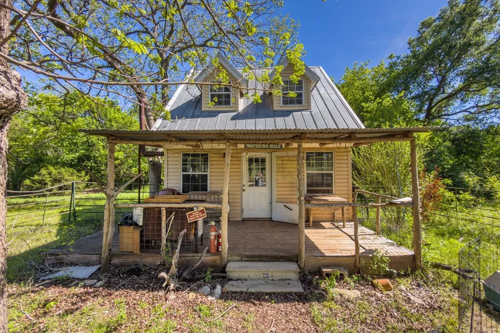 120 County Road 3646 Clifton, TX 76634