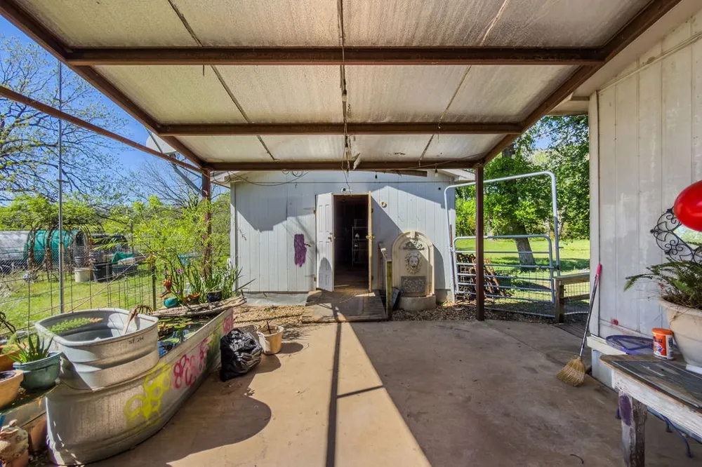 120 County Road 3646 Clifton, TX 76634