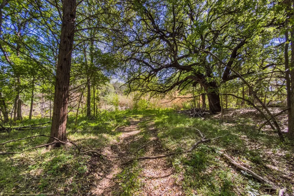 120 County Road 3646 Clifton, TX 76634