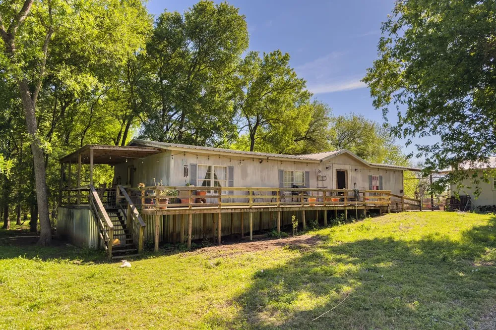 120 County Road 3646 Clifton, TX 76634