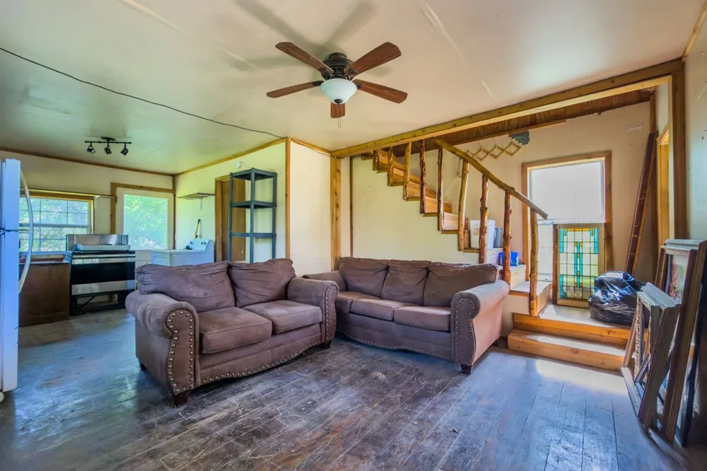 120 County Road 3646 Clifton, TX 76634