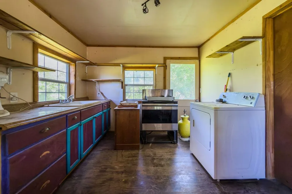 120 County Road 3646 Clifton, TX 76634