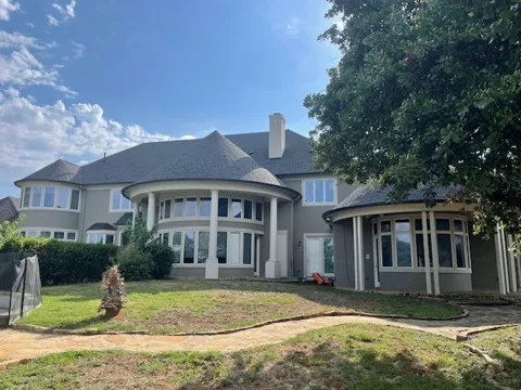 1900 Durance Court