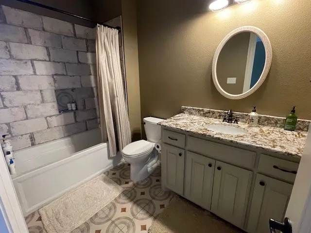 1900 Durance Court Corinth, TX 76210