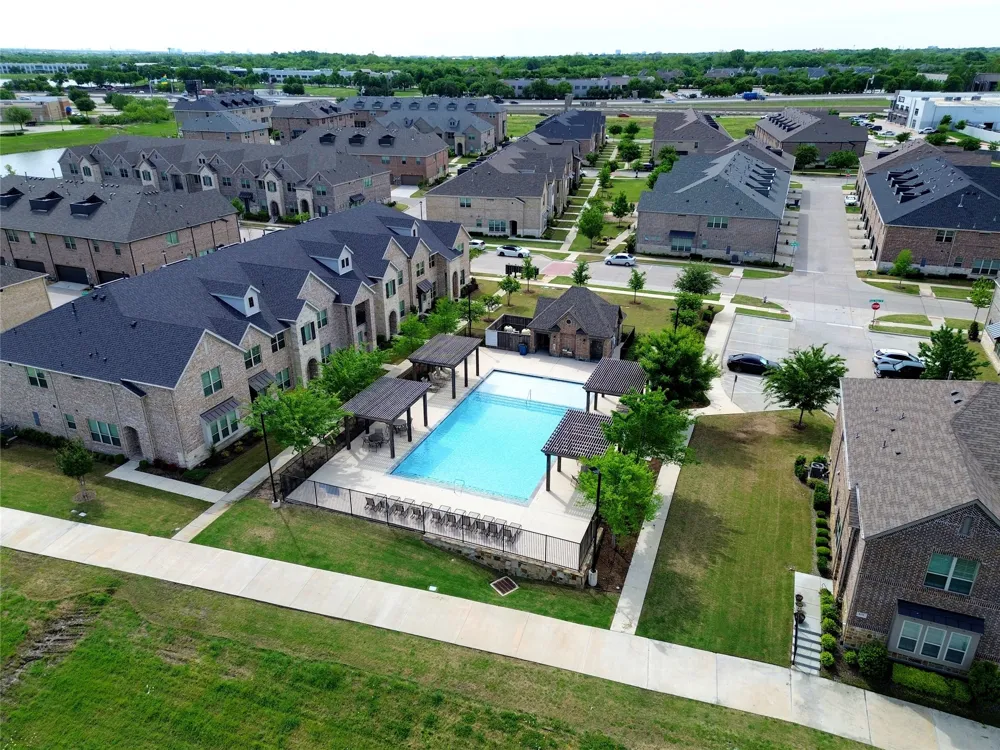 695 Vista Del Lago Drive Lewisville, TX 75067