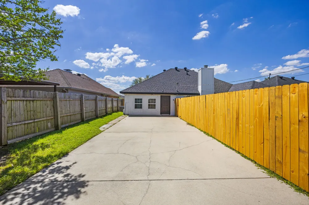 709 Flagstone Way Wylie, TX 75098
