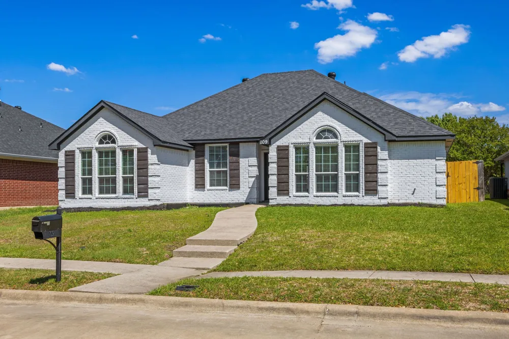 709 Flagstone Way Wylie, TX 75098