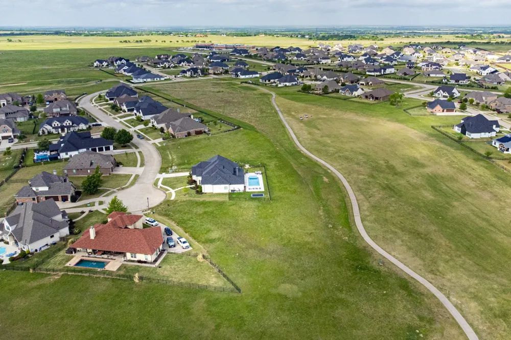 1201 Eagle Glen Pass Gunter, TX 75058
