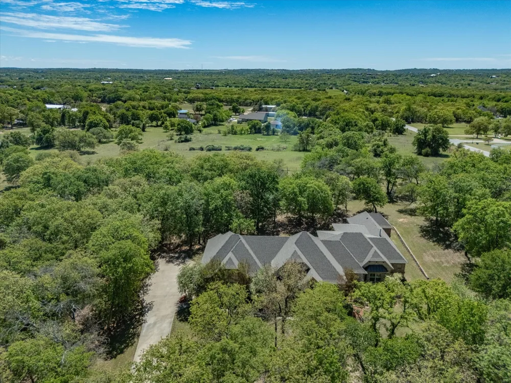 104 Lariat Court Azle, TX 76020