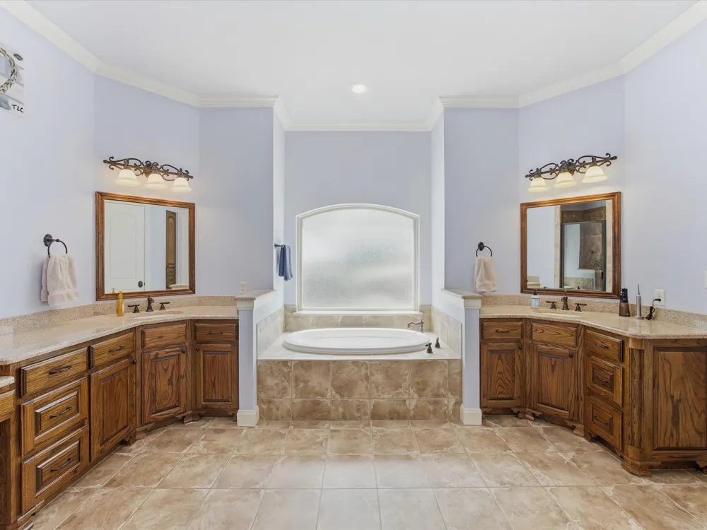 104 Lariat Court Azle, TX 76020