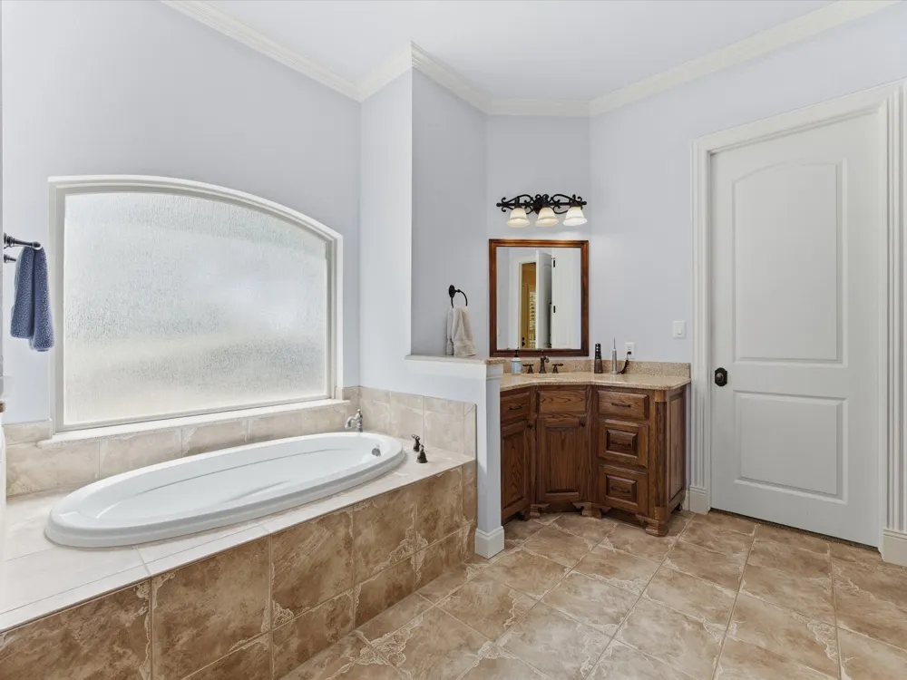 104 Lariat Court Azle, TX 76020