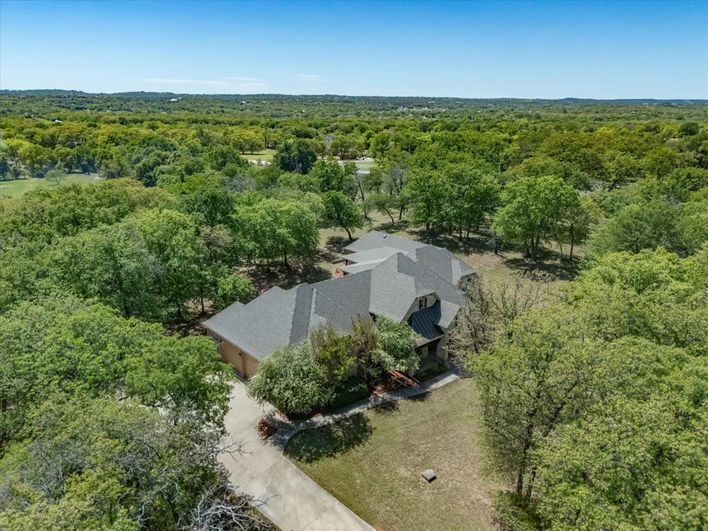 104 Lariat Court Azle, TX 76020