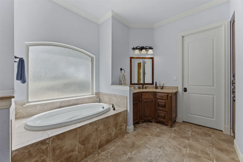 104 Lariat Court Azle, TX 76020