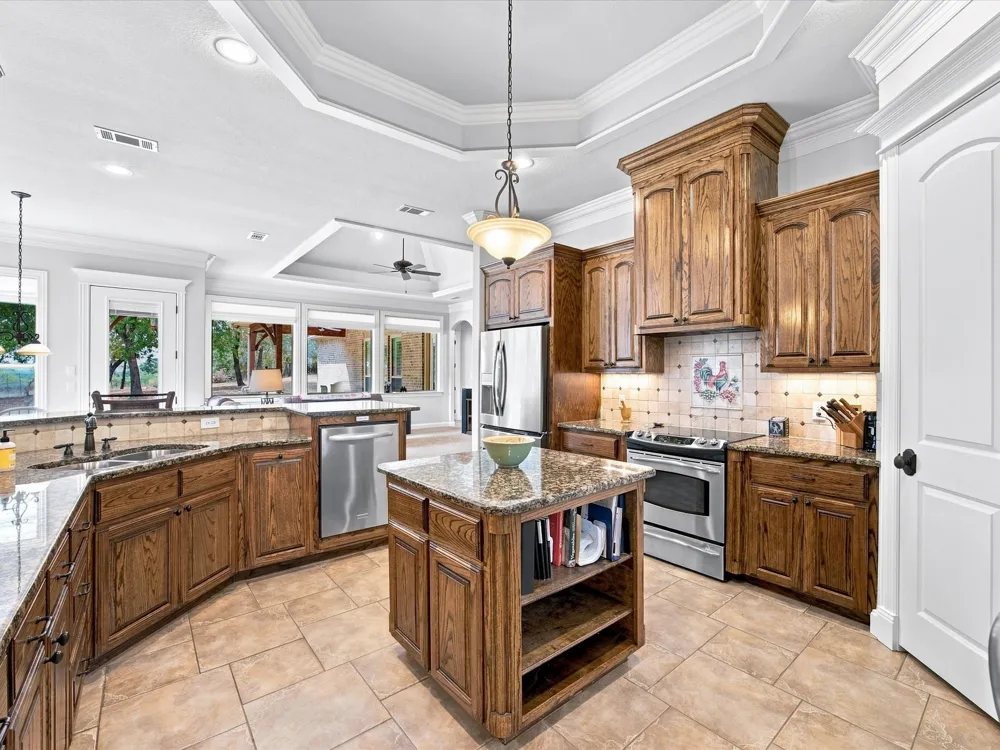 104 Lariat Court Azle, TX 76020