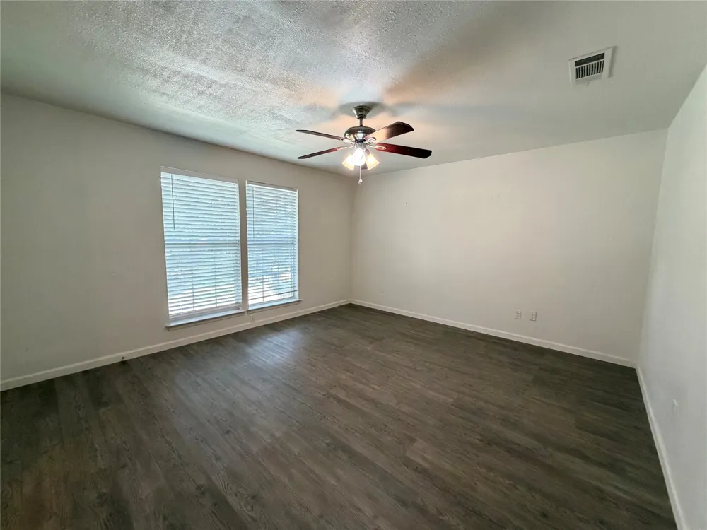 109 Wildwood Court #C Grapevine, TX 76051