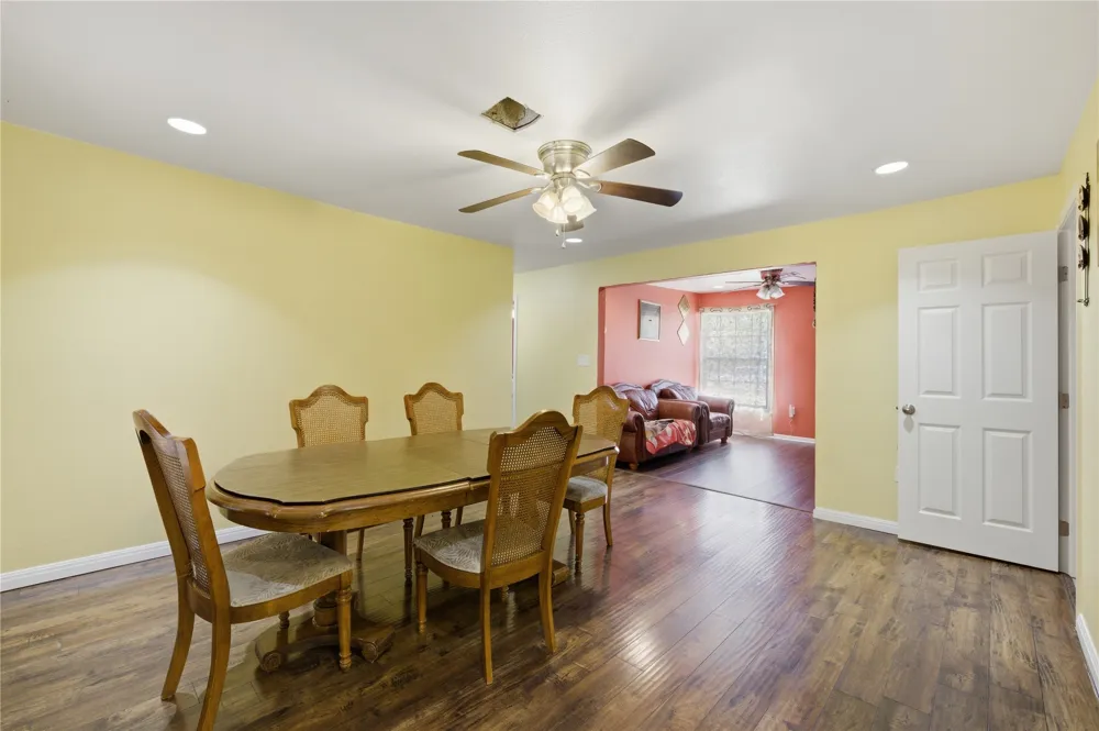 3624 Redbird Street Bellmead, TX 76705