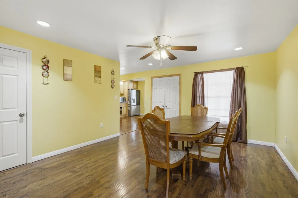 3624 Redbird Street Bellmead, TX 76705