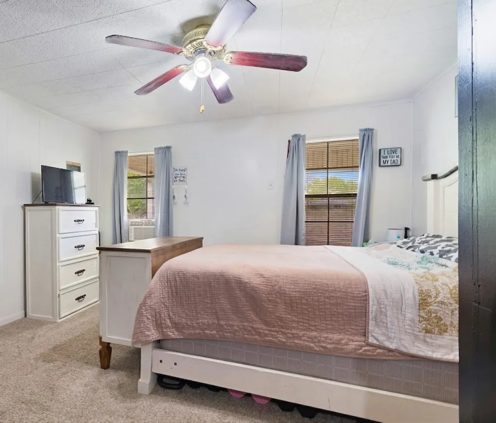 25099 Farm Road 137 Petty, TX 75470