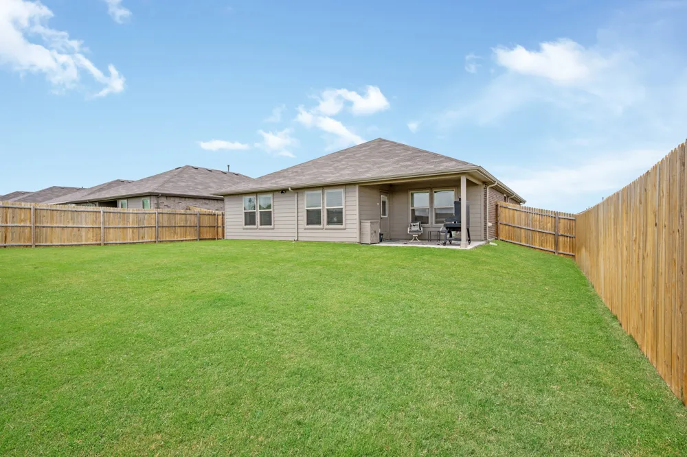 13521 Gunsmoke Lane Cresson, TX 76035