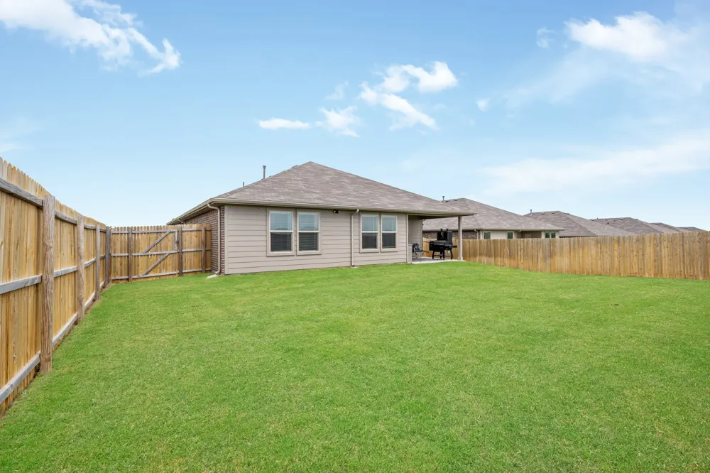 13521 Gunsmoke Lane Cresson, TX 76035