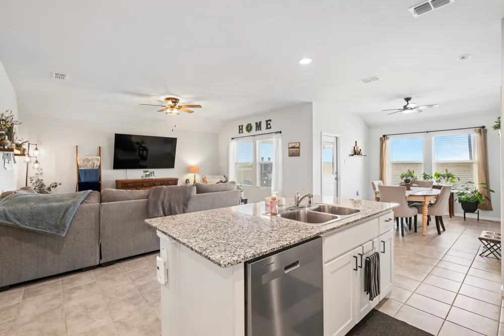 13521 Gunsmoke Lane Cresson, TX 76035