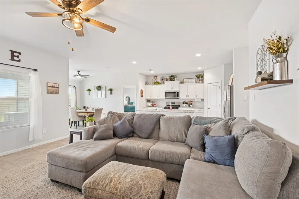 13521 Gunsmoke Lane Cresson, TX 76035