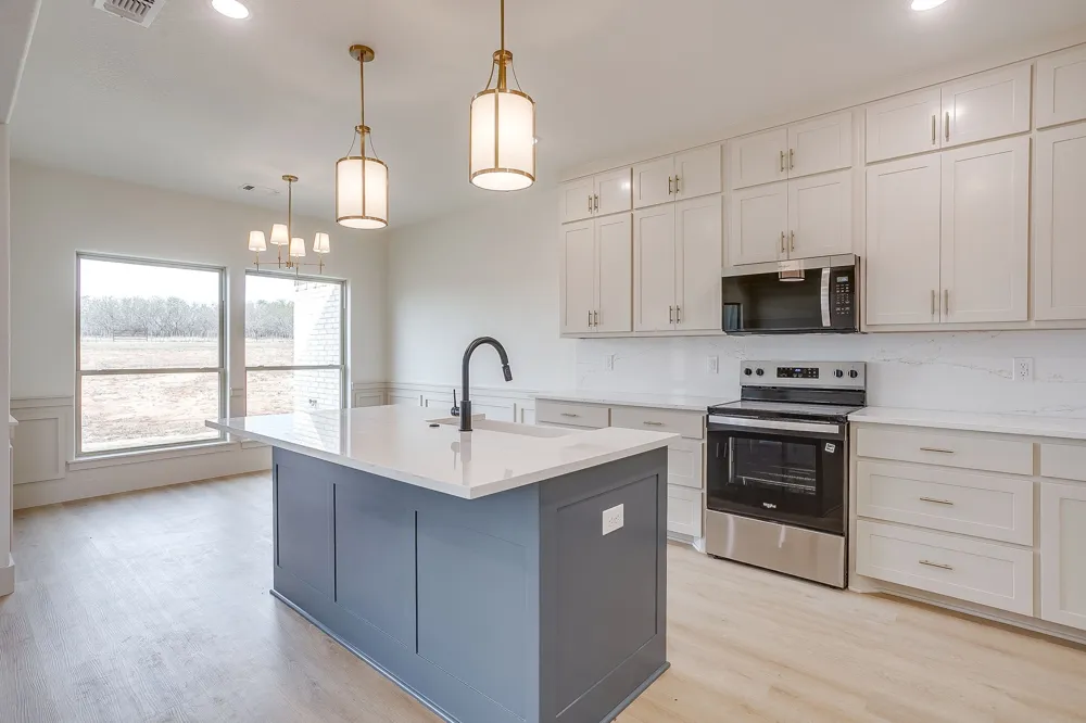 320 Rita Ridge Court Millsap, TX 76066