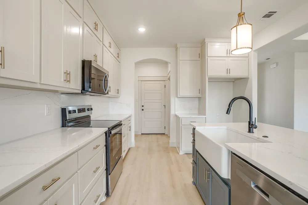 320 Rita Ridge Court Millsap, TX 76066