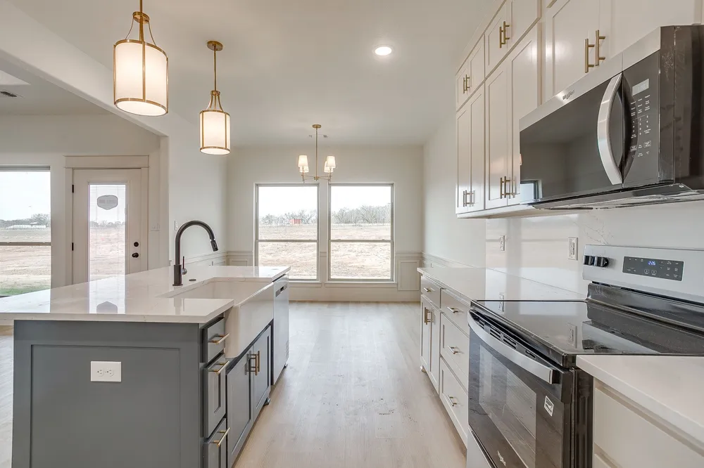 320 Rita Ridge Court Millsap, TX 76066