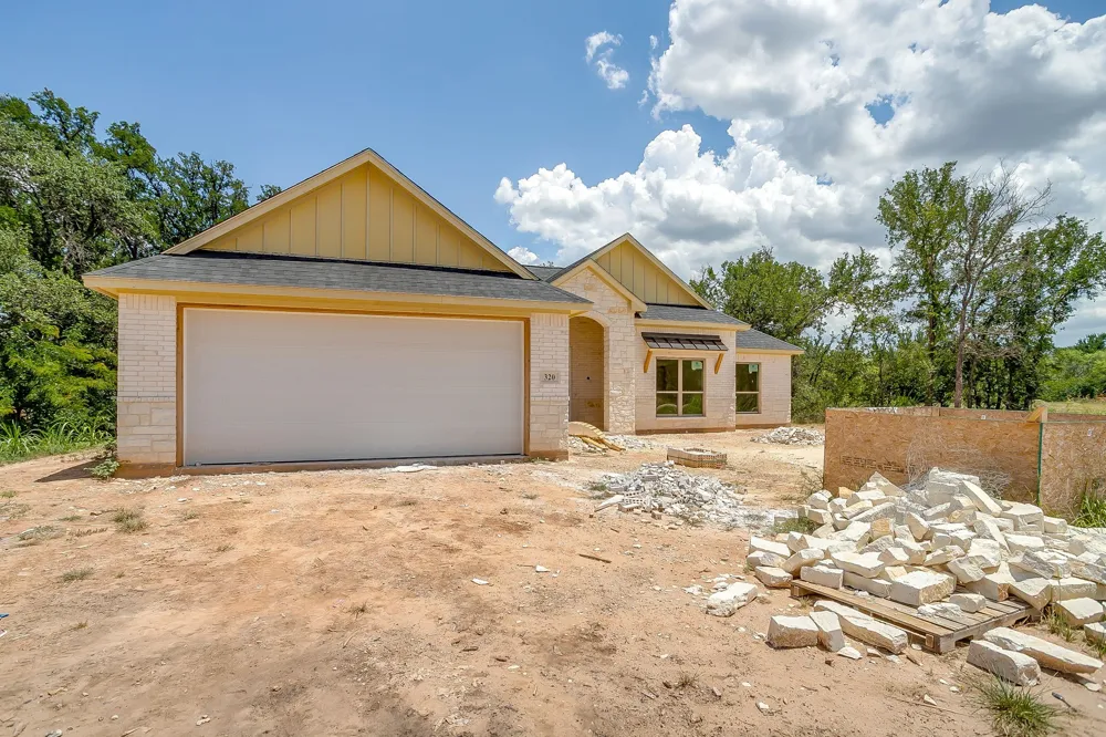 320 Rita Ridge Court Millsap, TX 76066