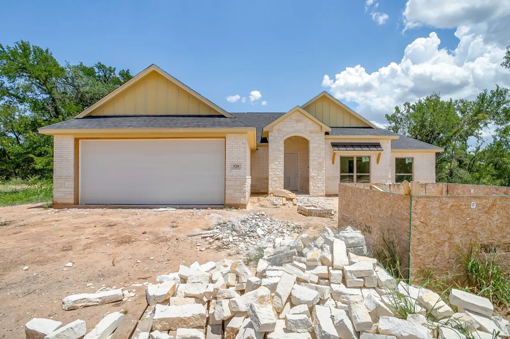 320 Rita Ridge Court Millsap, TX 76066