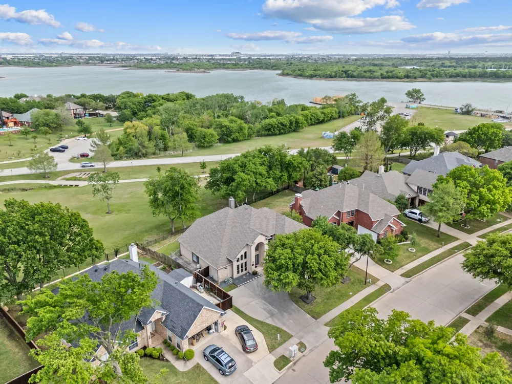 3645 Cottonwood Springs Drive The Colony, TX 75056