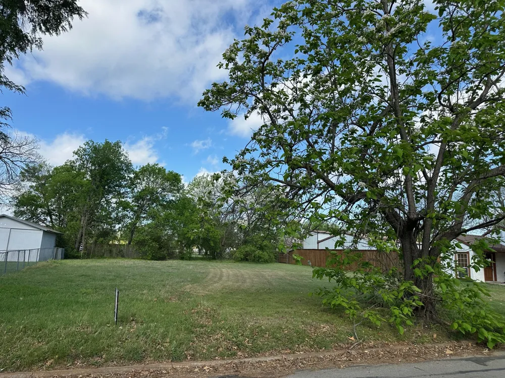201 S Lawson Street Burleson, TX 76028