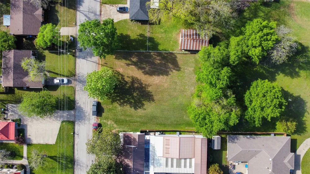 201 S Lawson Street Burleson, TX 76028