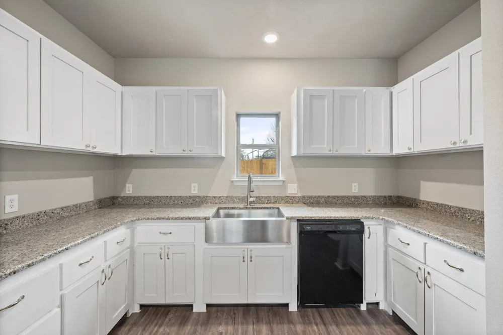 2875 Conveyor Drive #B Burleson, TX 76028