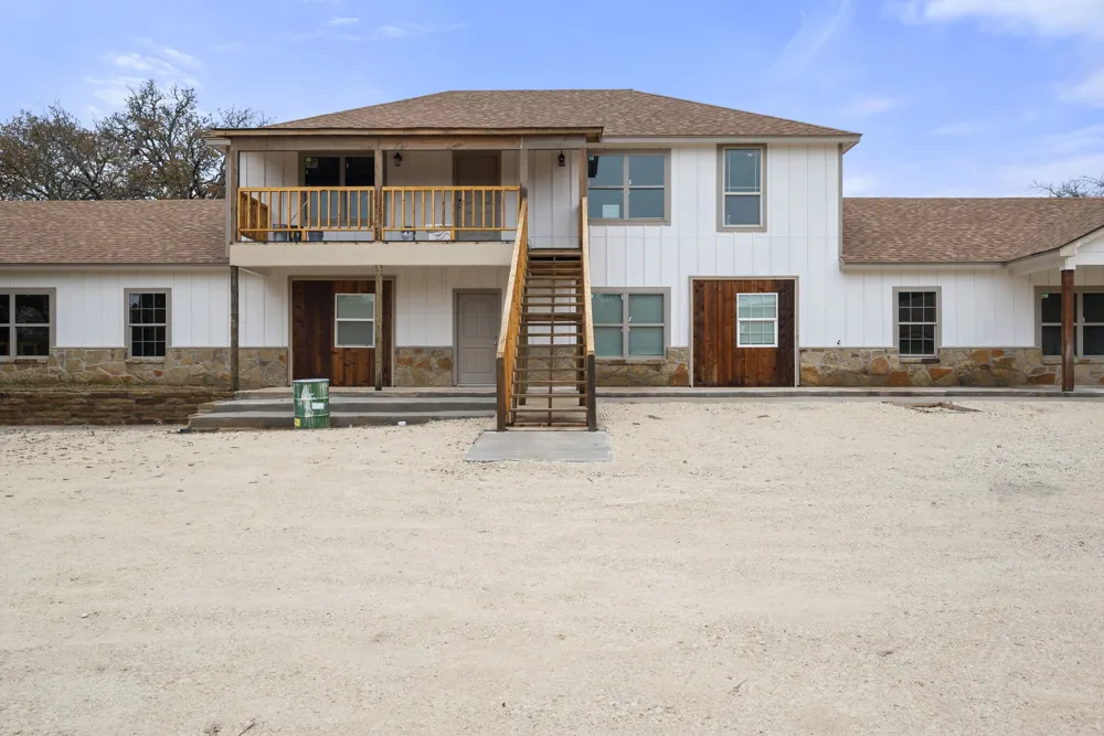 2875 Conveyor Drive #B Burleson, TX 76028