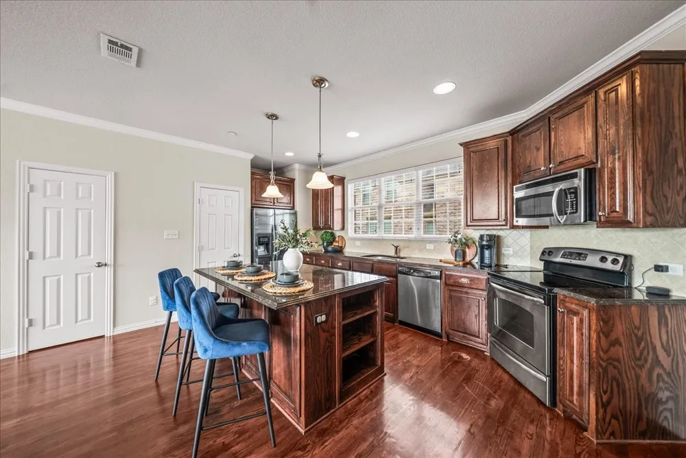 2700 Club Ridge Drive #34 Lewisville, TX 75067