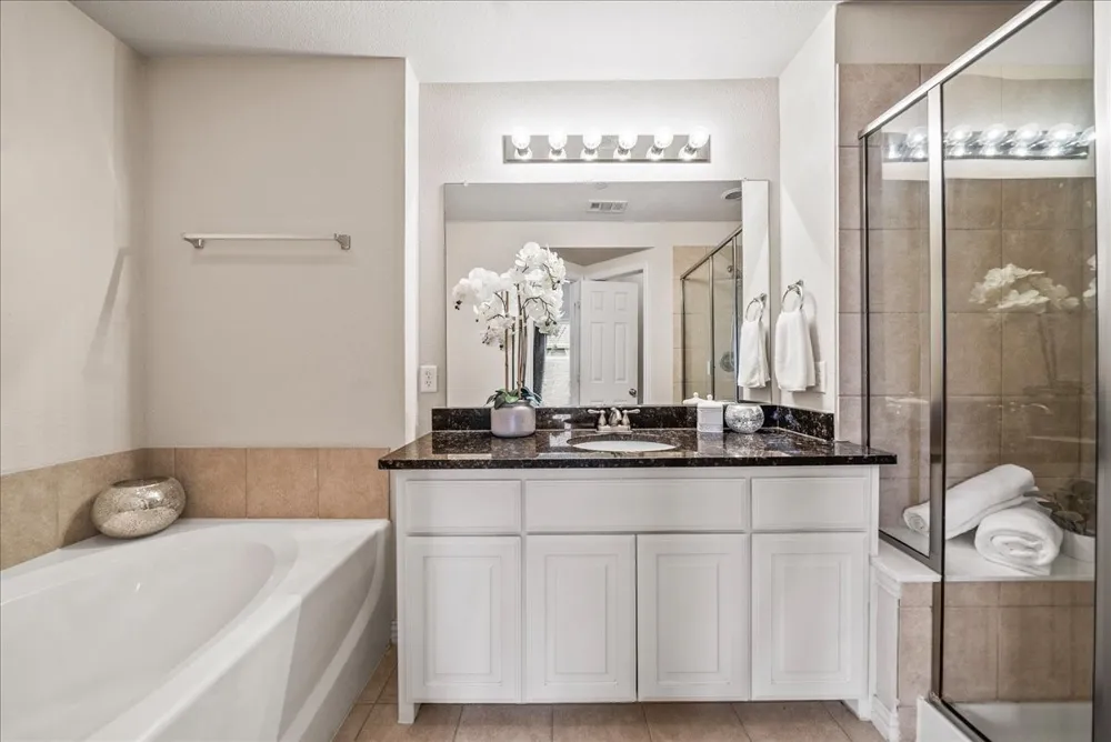 2700 Club Ridge Drive #34 Lewisville, TX 75067